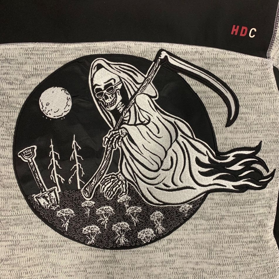 selkäbrodeeraus luuranko